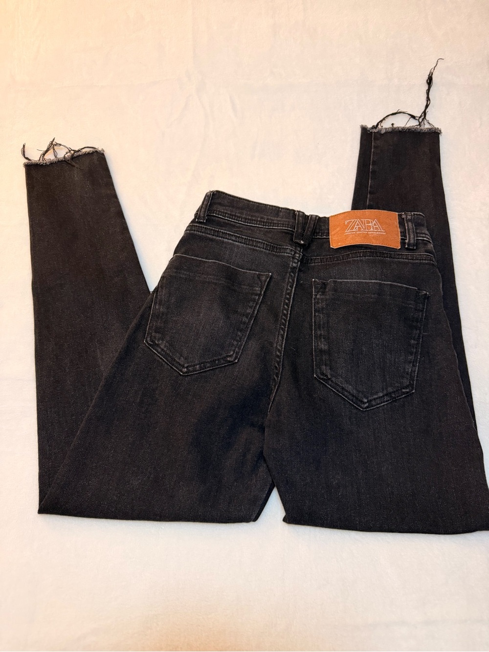 Zara Women's Washed Black Skinny Jeans size: 4